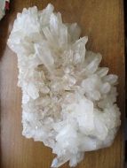 Large Quartz Cluster 